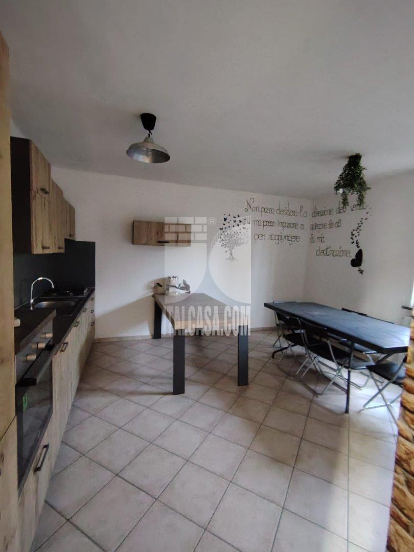 Casa Unifamiliare in vendita a Cavenago d