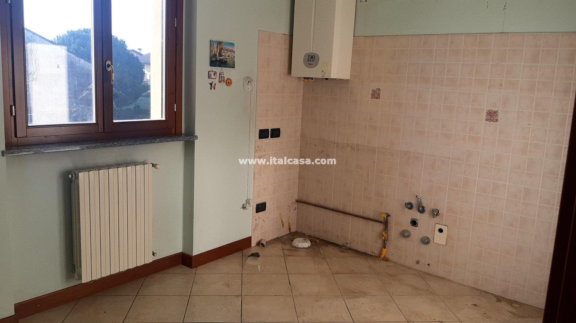 Appartamento in vendita a Valera Fratta