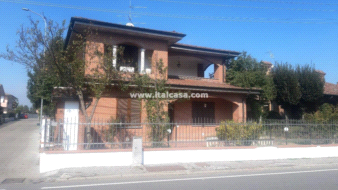 Casa Bifamiliare in vendita a Crespiatica