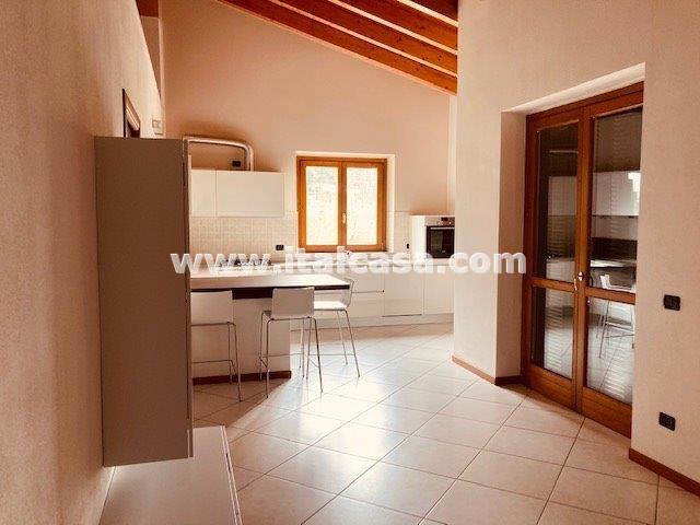 Appartamento in vendita a Alzano Lombardo