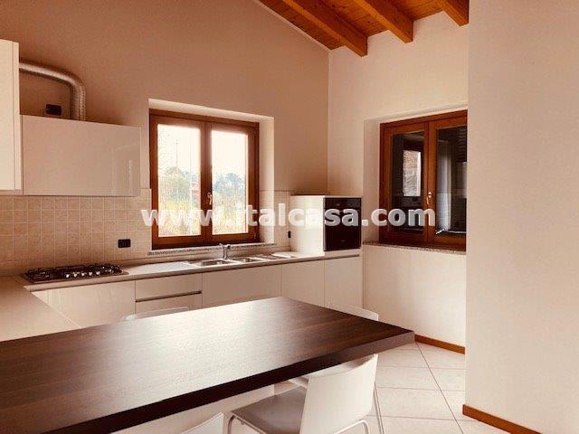 Appartamento in vendita a Alzano Lombardo