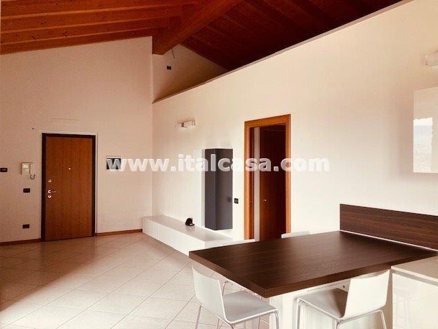 Appartamento in vendita a Alzano Lombardo