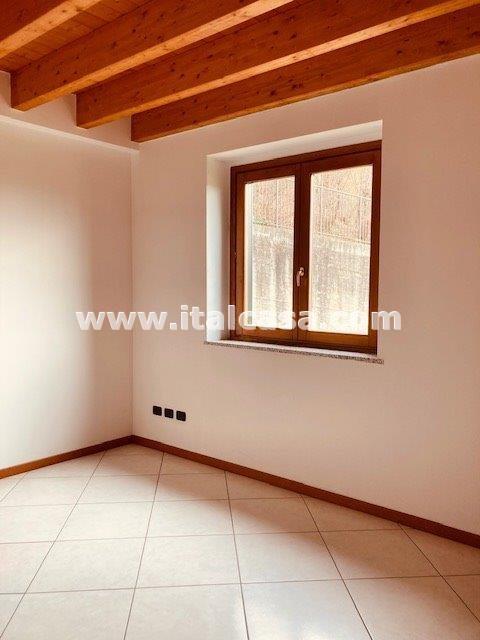 Appartamento in vendita a Alzano Lombardo