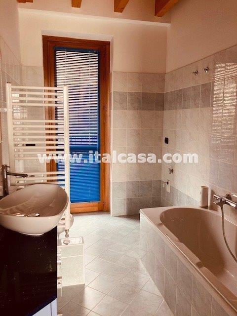 Appartamento in vendita a Alzano Lombardo