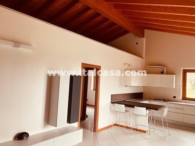 Appartamento in vendita a Alzano Lombardo