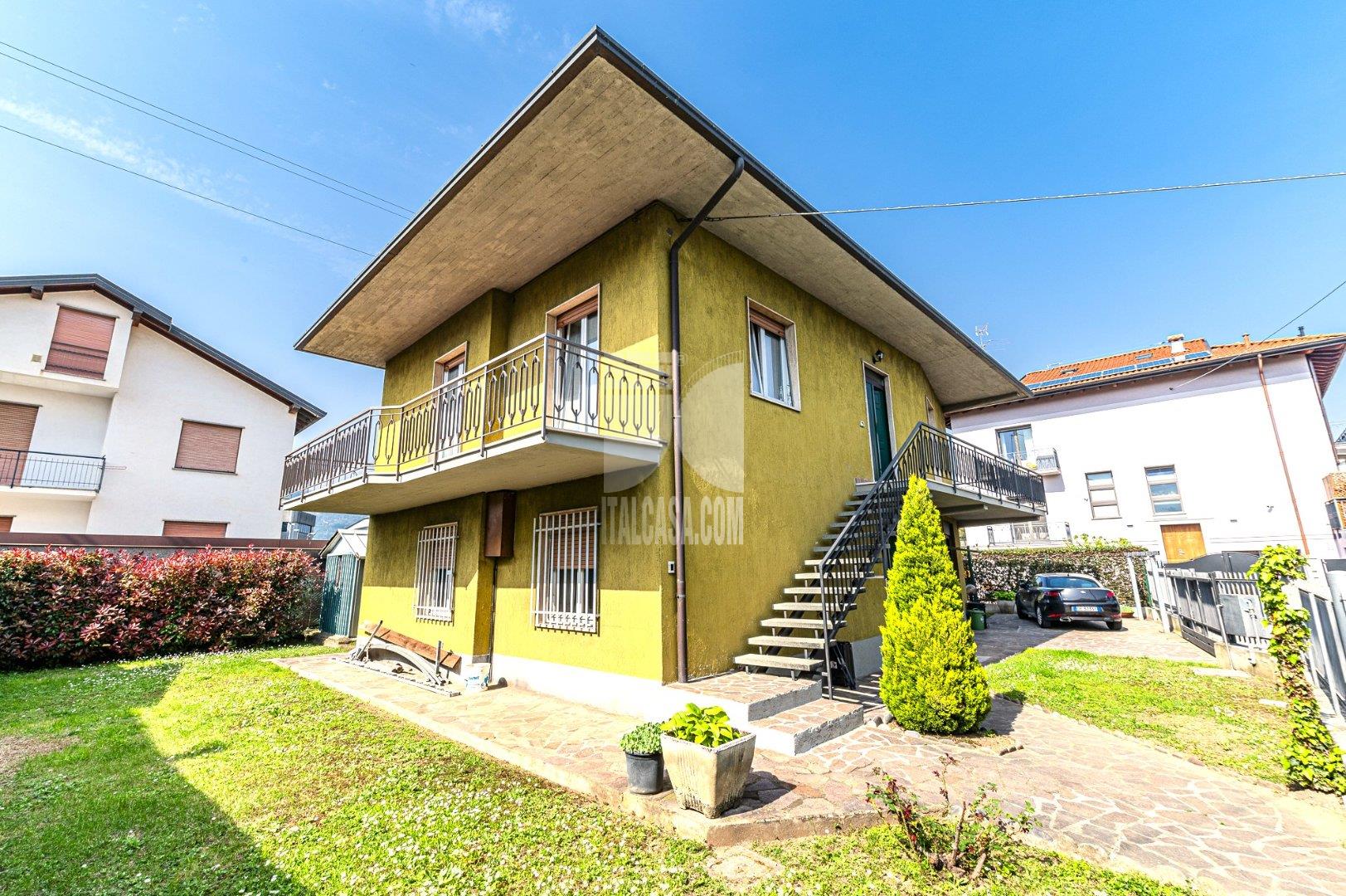 Villa Unifamiliare in vendita a Ranica