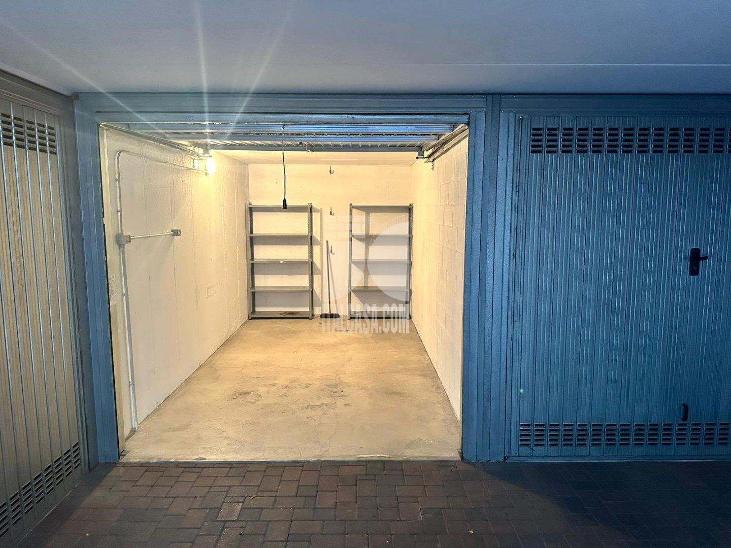 Box / Autorimessa in affitto a Alzano Lombardo