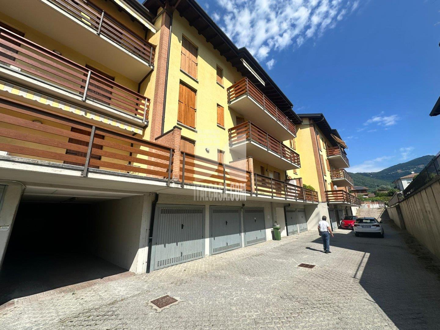 Box / Autorimessa in affitto a Alzano Lombardo