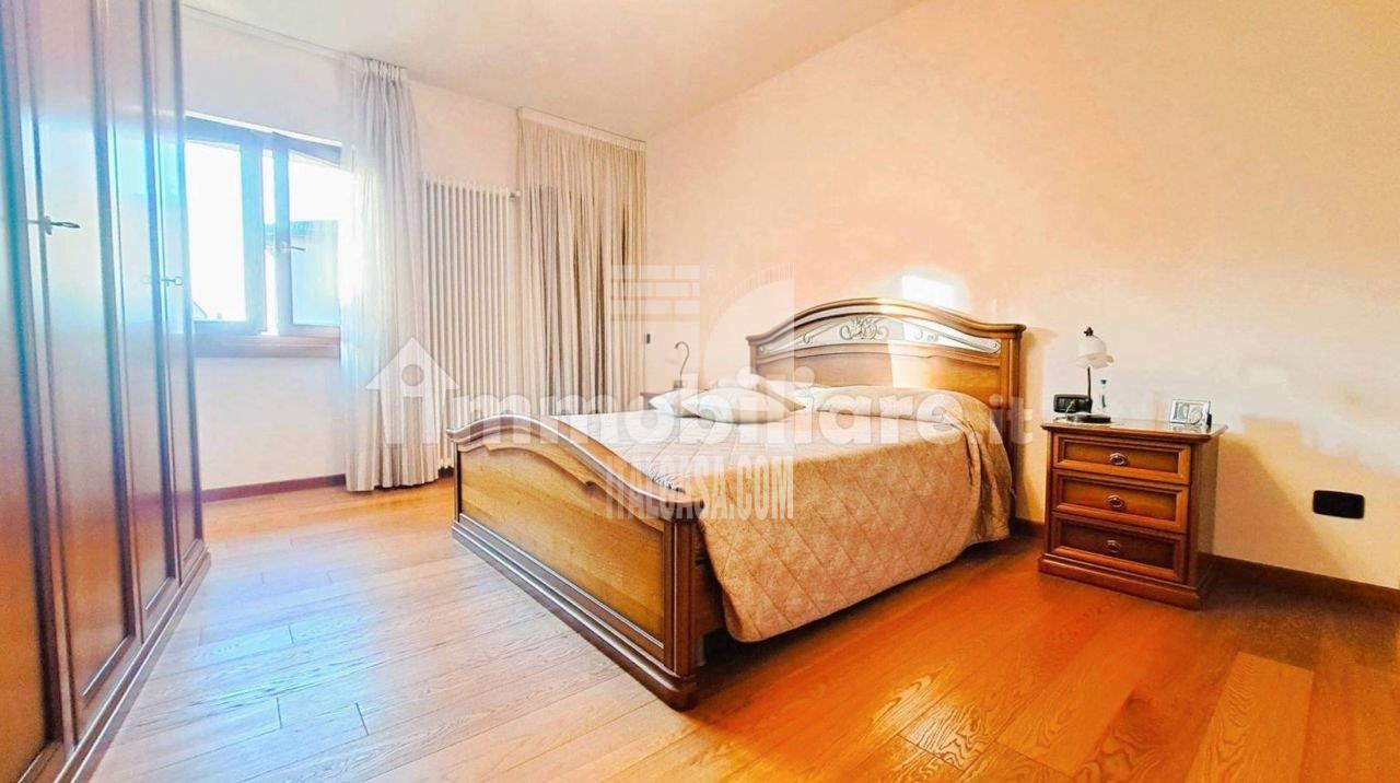 Appartamento in vendita a Scanzorosciate