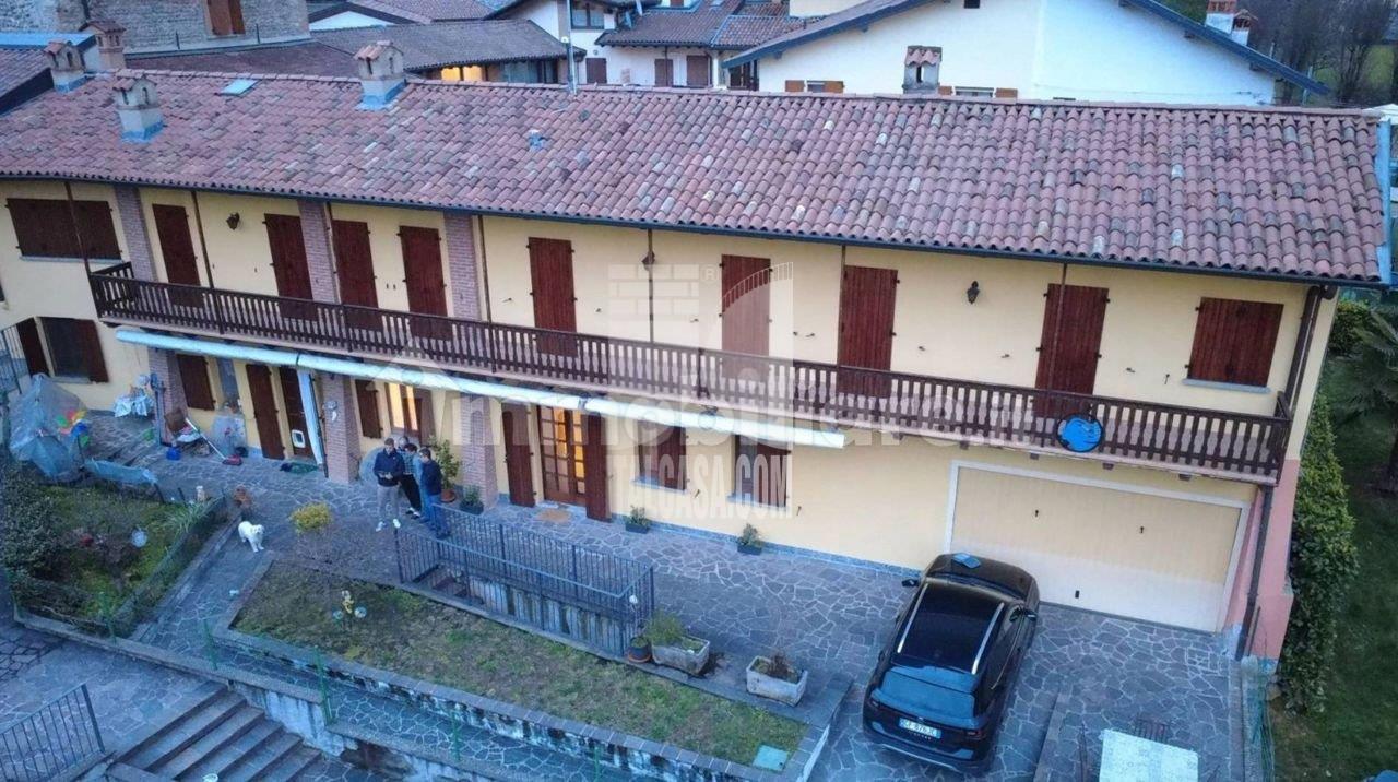 Appartamento in vendita a Scanzorosciate