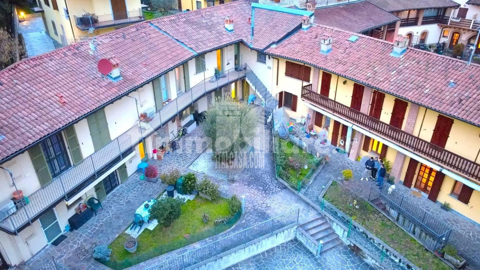 Appartamento in vendita a Scanzorosciate