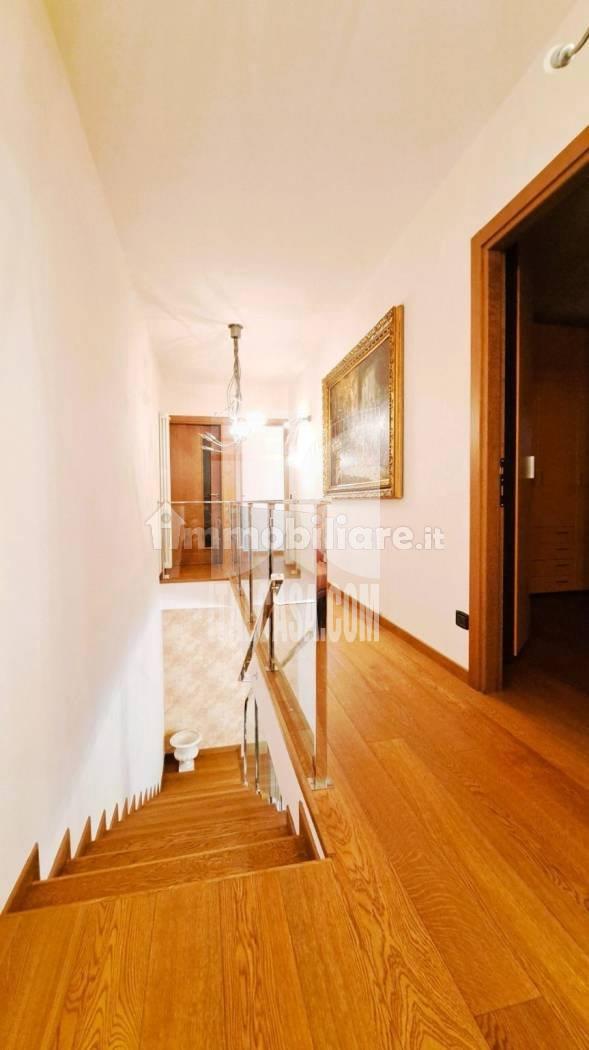 Appartamento in vendita a Scanzorosciate