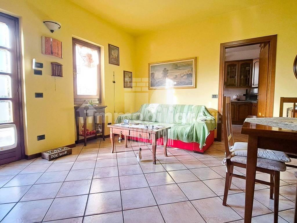 Appartamento in vendita a Scanzorosciate