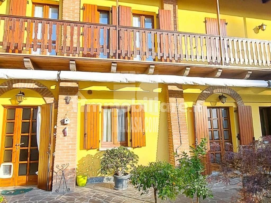 Appartamento in vendita a Scanzorosciate