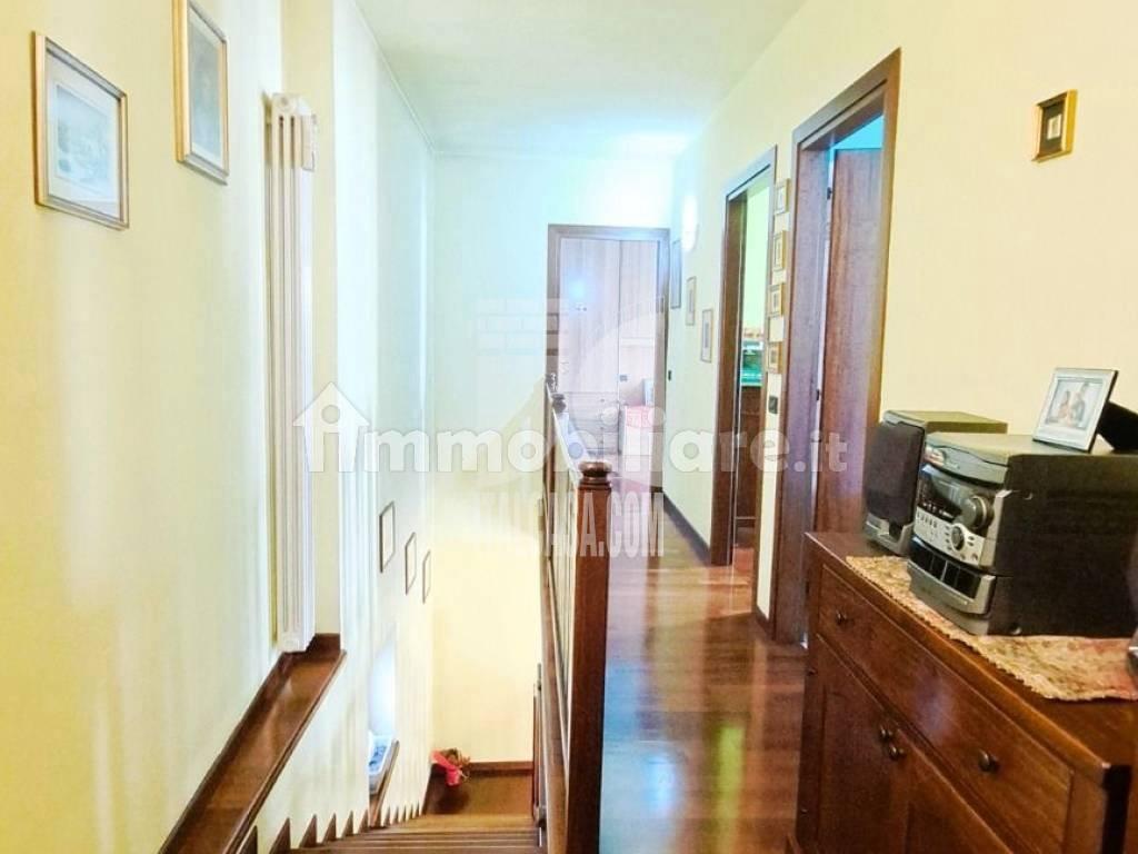 Appartamento in vendita a Scanzorosciate