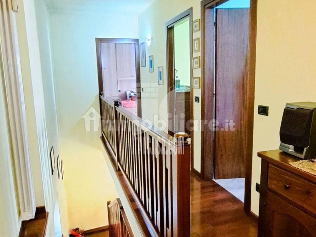 Appartamento in vendita a Scanzorosciate