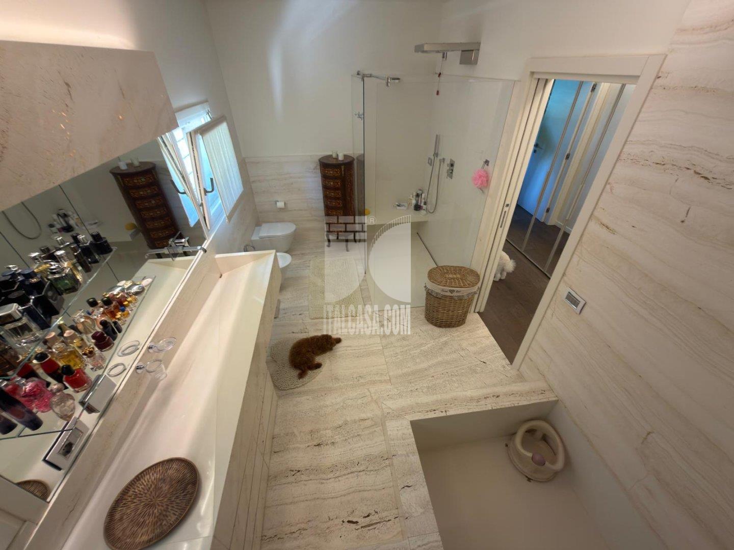 Villa Unifamiliare in vendita a Cenate Sopra