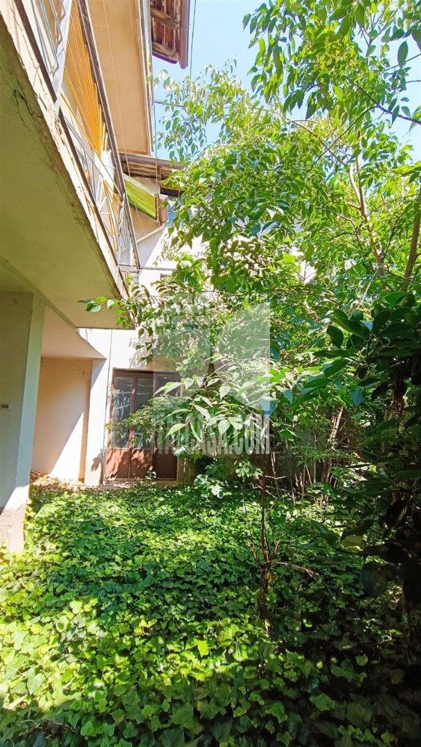 Casa Plurifamiliare in vendita a Villa di Serio