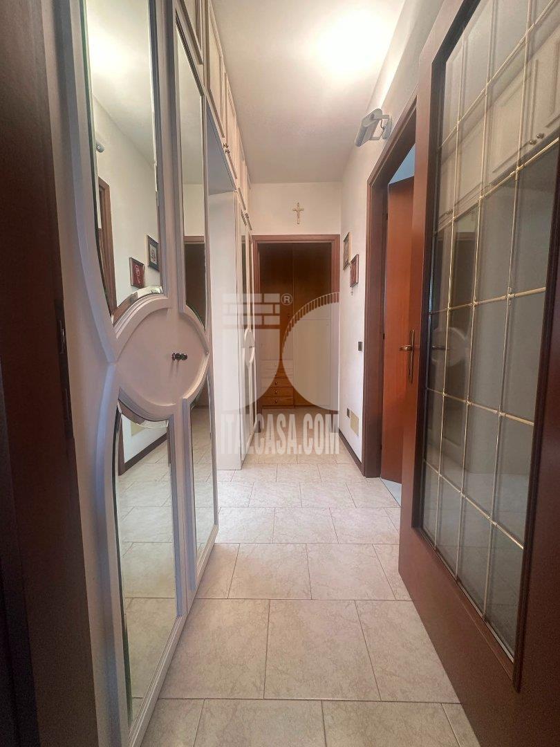 Appartamento in vendita a Villa di Serio