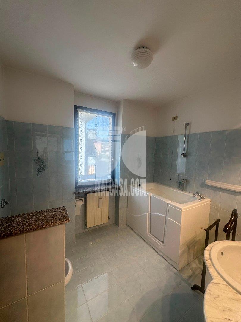 Appartamento in vendita a Villa di Serio