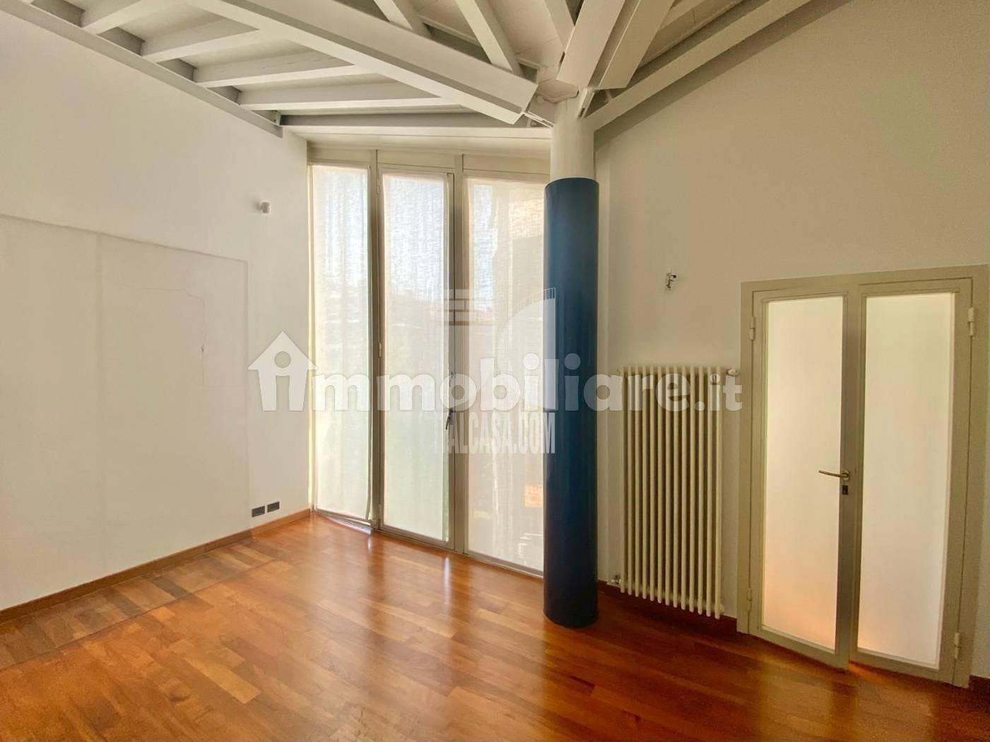 Villa Bifamiliare in vendita a Gorle