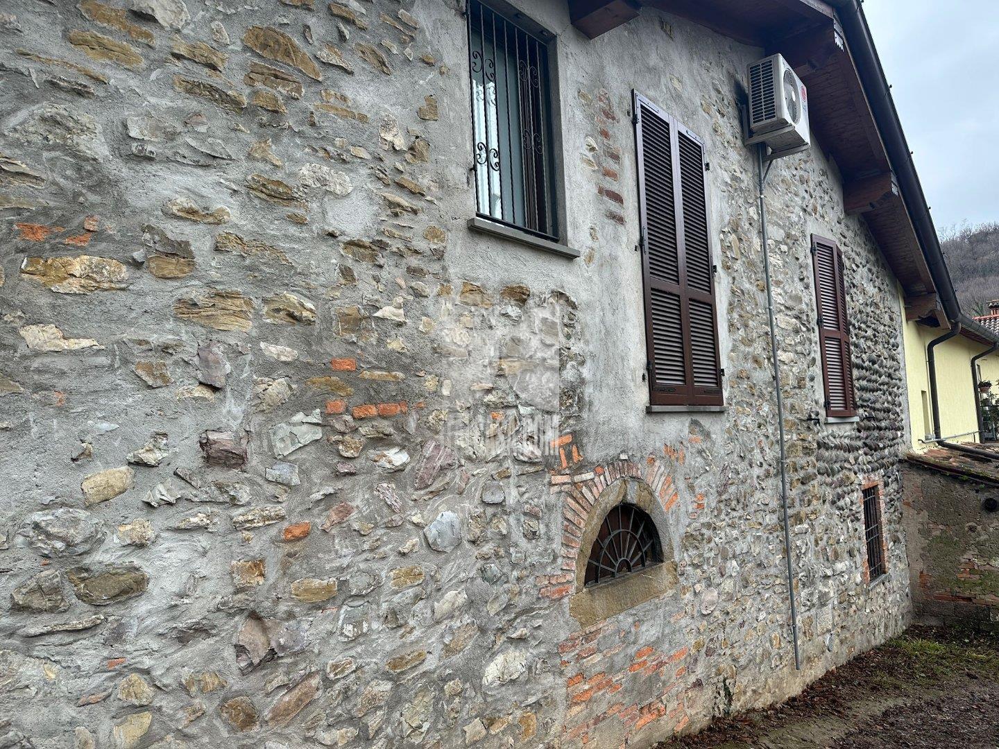 Appartamento in vendita a Nembro