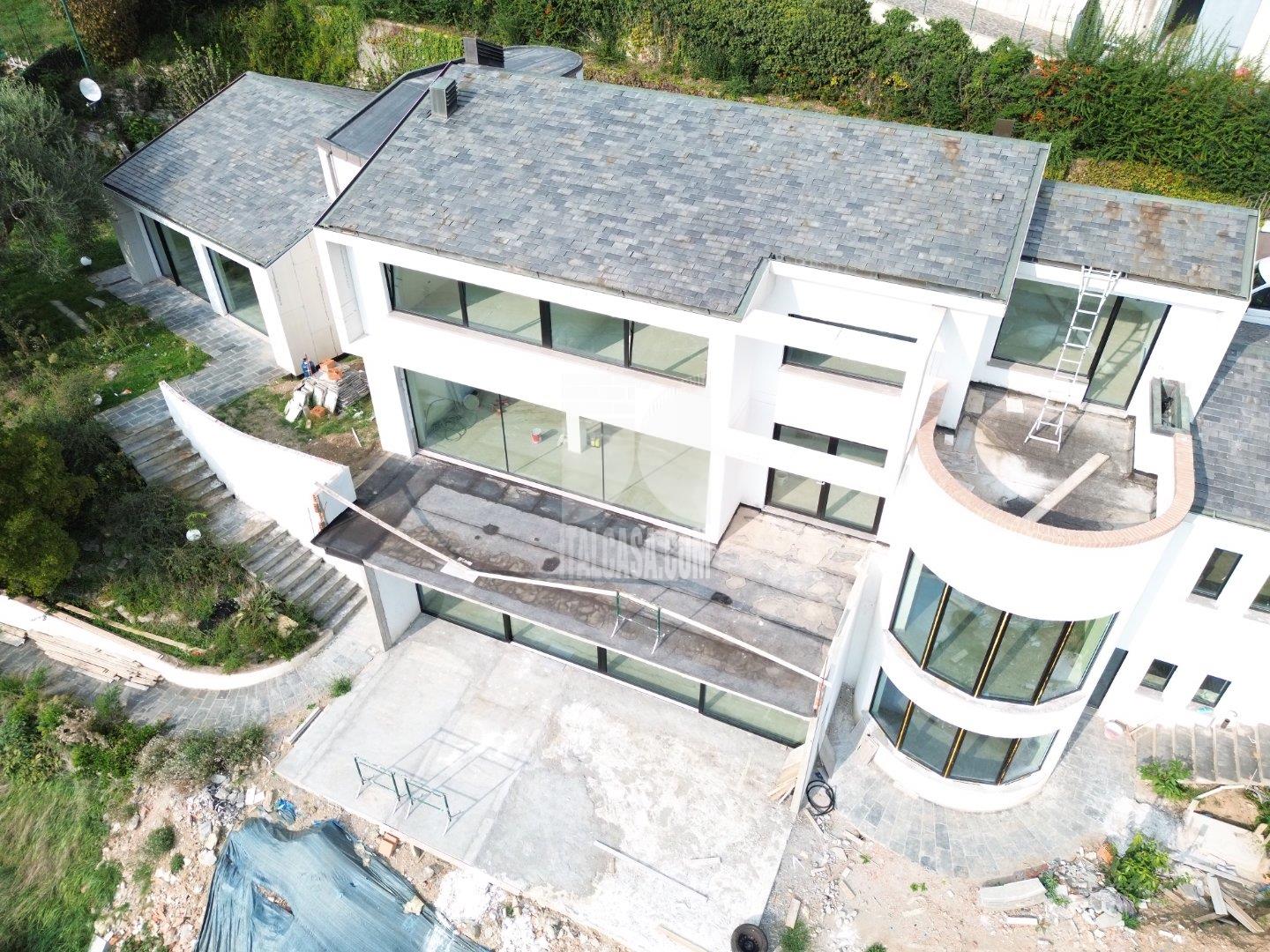 Villa Unifamiliare in vendita a Alzano Lombardo