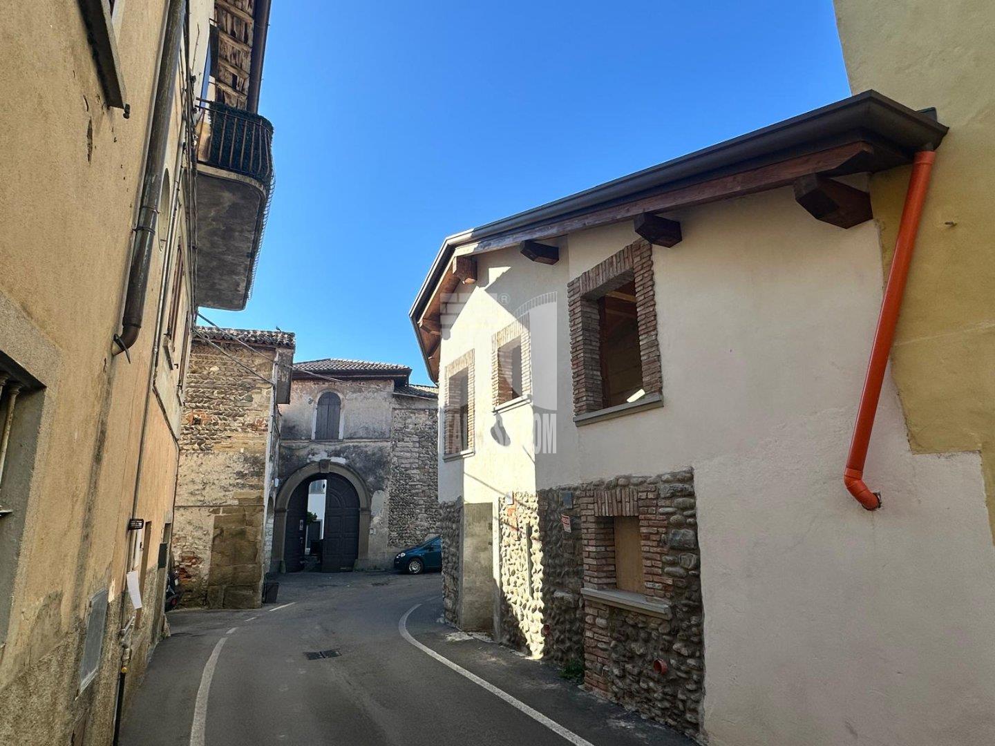 Appartamento in vendita a Scanzorosciate