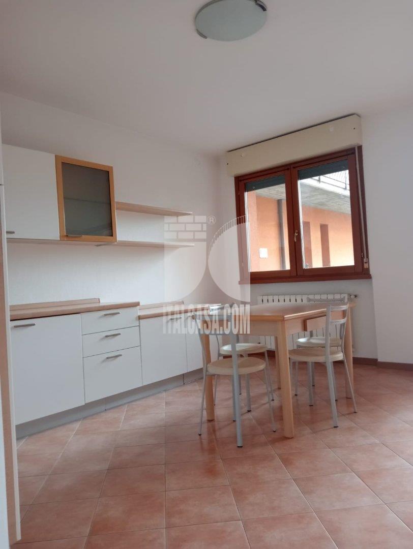Appartamento in affitto a Villa di Serio