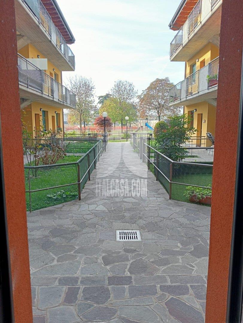 Appartamento in affitto a Villa di Serio