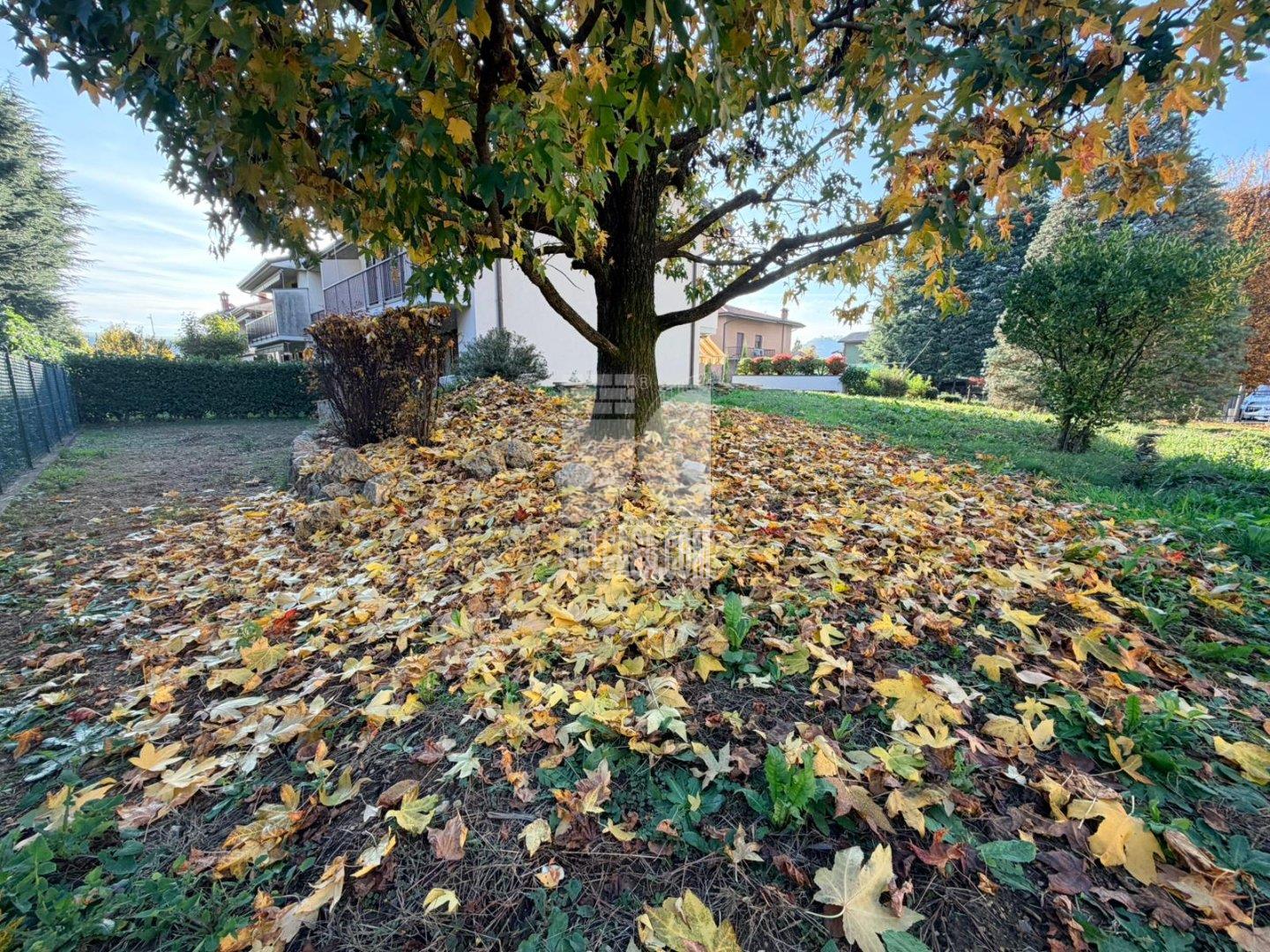 Villa a schiera di testa in vendita a Cenate Sotto