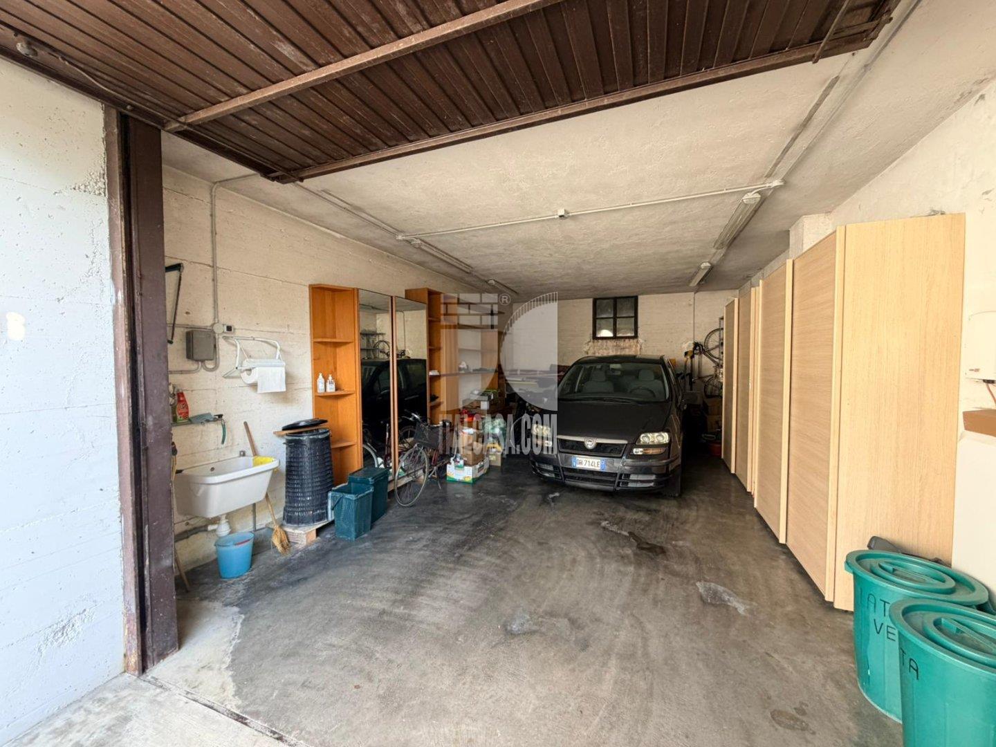 Villa a schiera di testa in vendita a Cenate Sotto