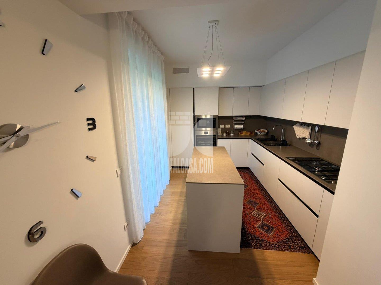 Villa a schiera di testa in vendita a Cenate Sotto