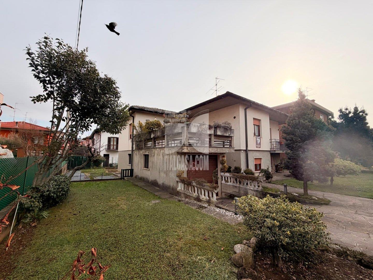 Villa Unifamiliare in vendita a Pedrengo