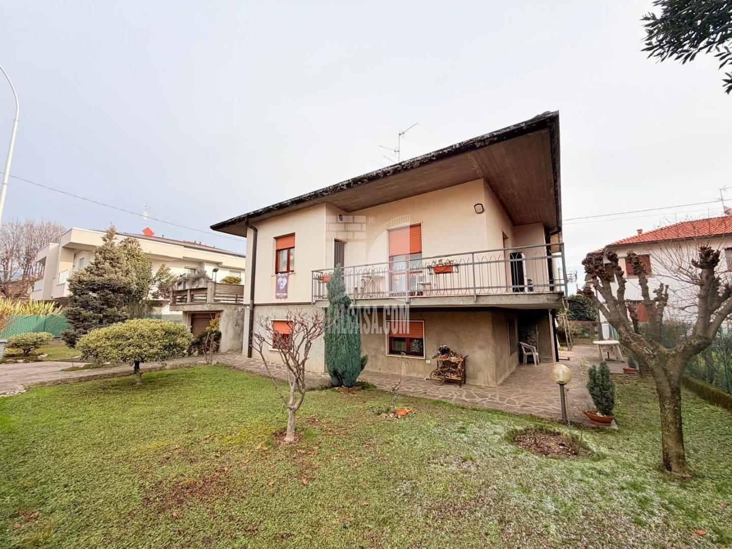 Villa Unifamiliare in vendita a Pedrengo
