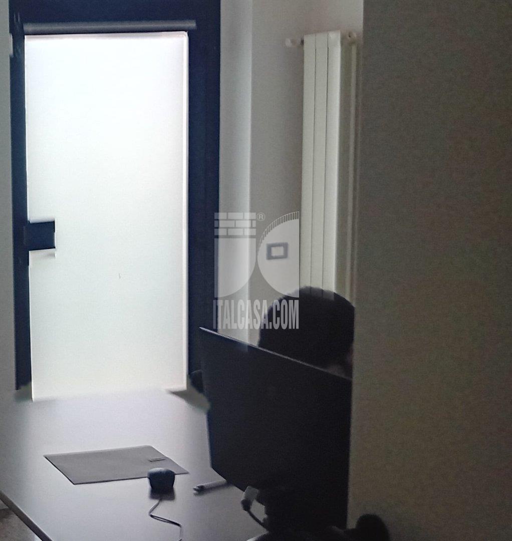 Ufficio in vendita a Alzano Lombardo