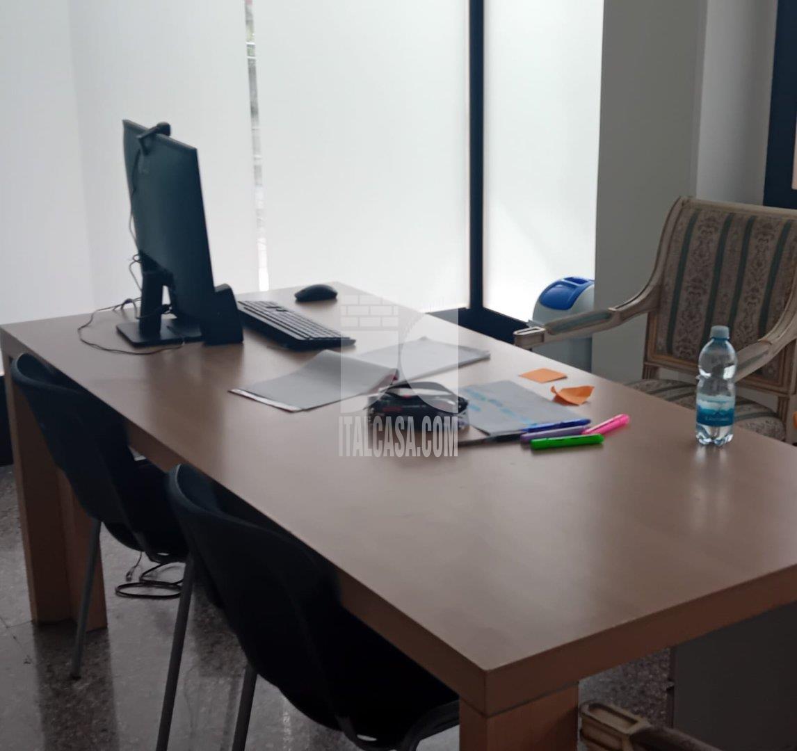 Ufficio in vendita a Alzano Lombardo