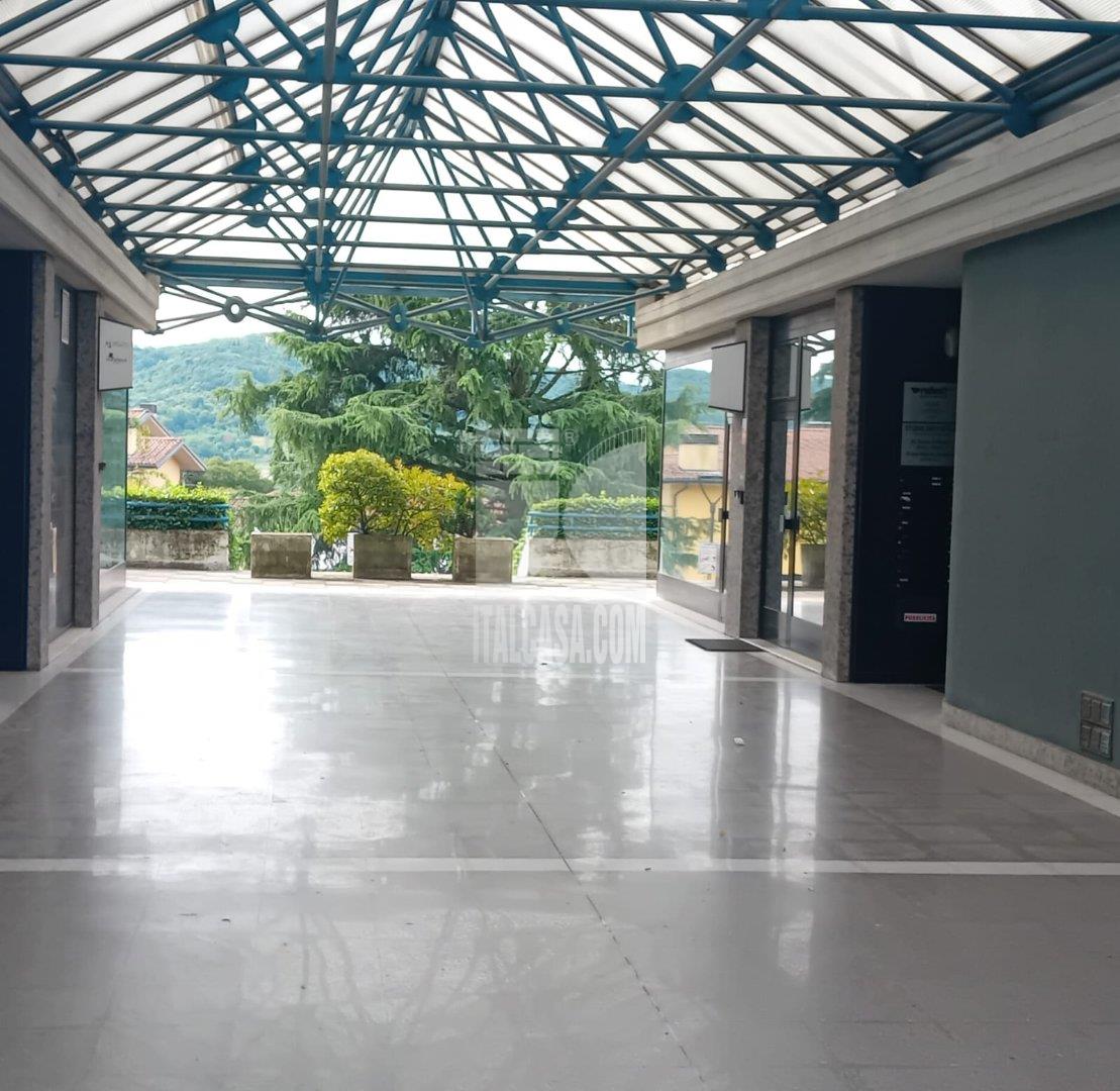 Ufficio in vendita a Alzano Lombardo