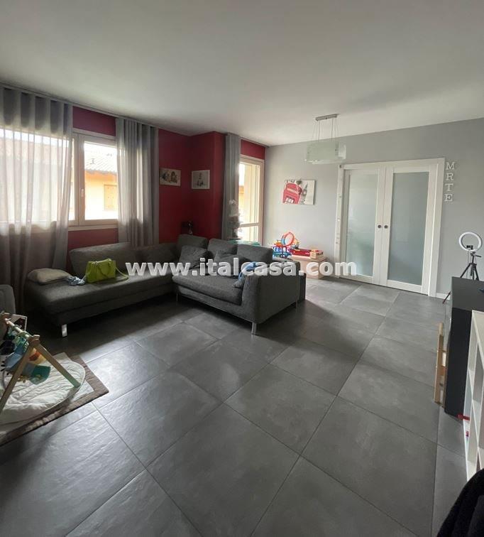 Appartamento in vendita a Villa di Serio