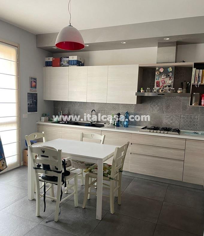 Appartamento in vendita a Villa di Serio