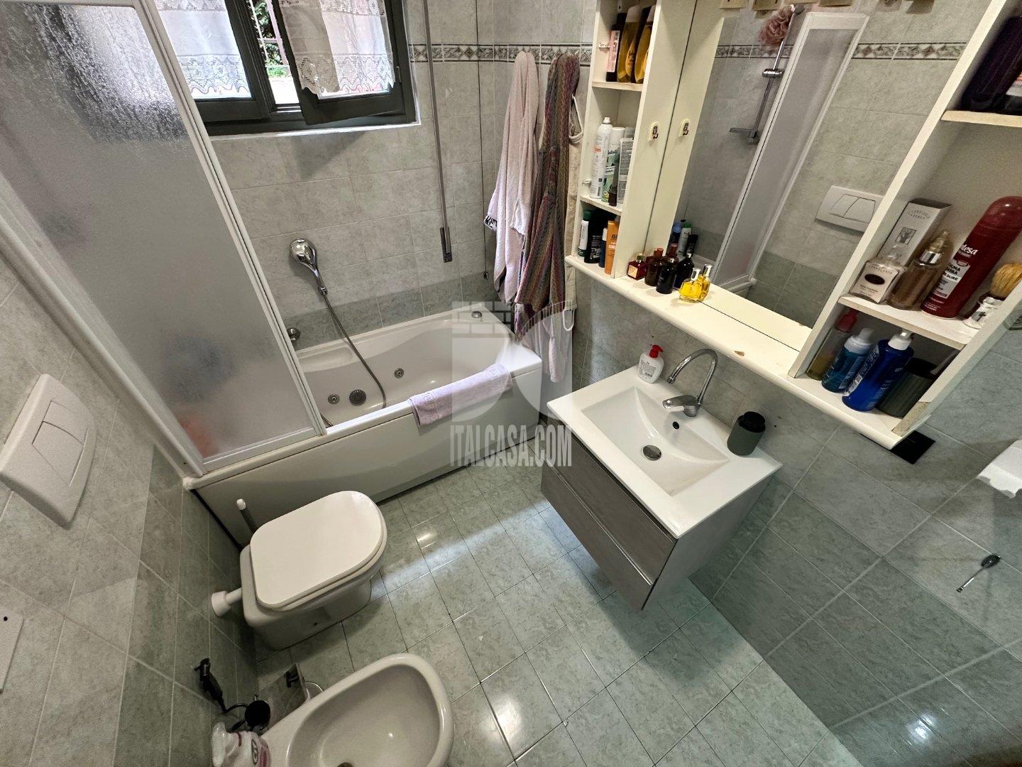 Appartamento in vendita a Alzano Lombardo