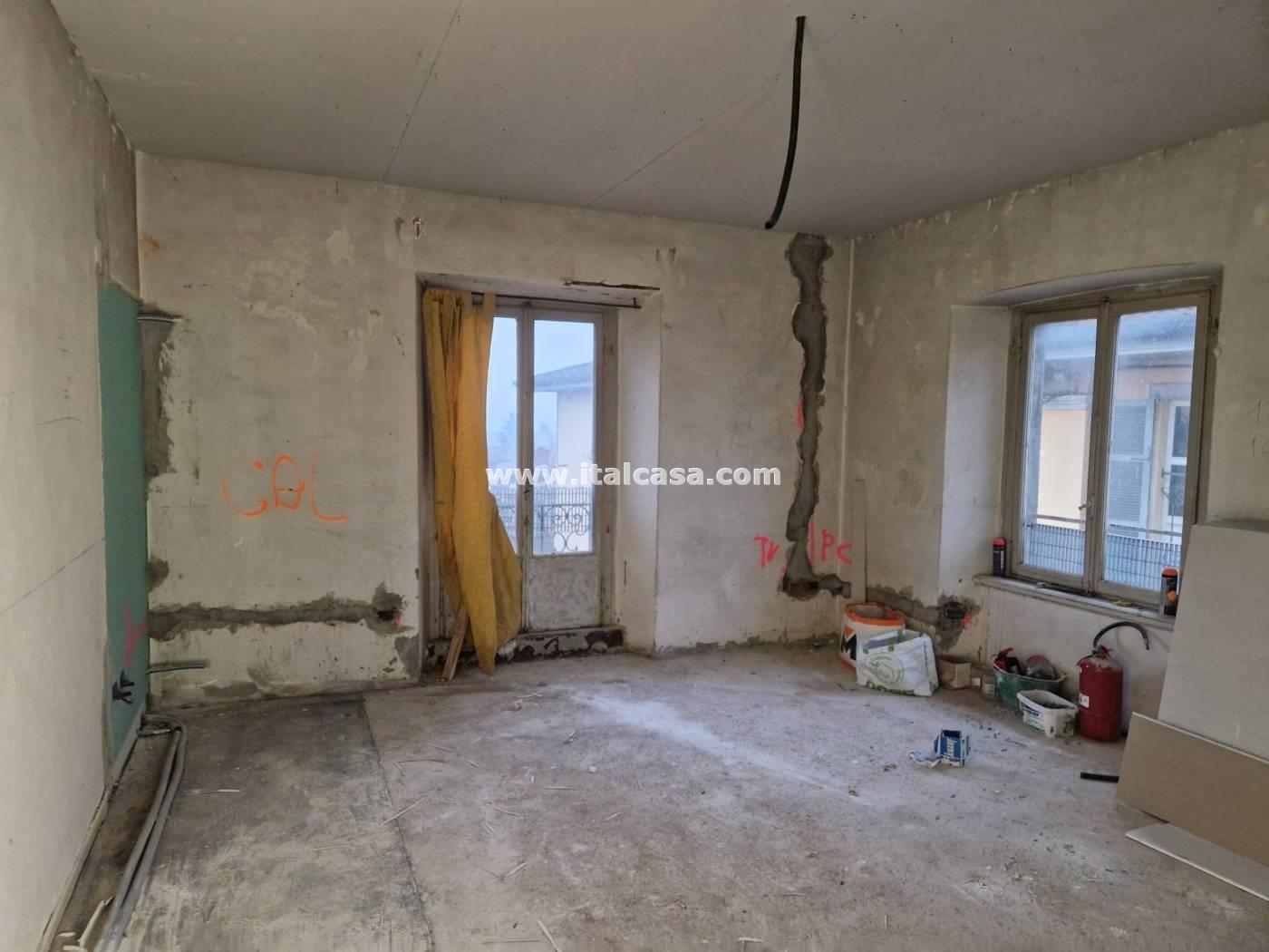 Appartamento in vendita a Alzano Lombardo