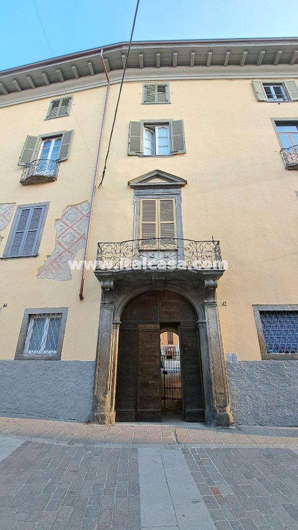 Appartamento in vendita a Alzano Lombardo