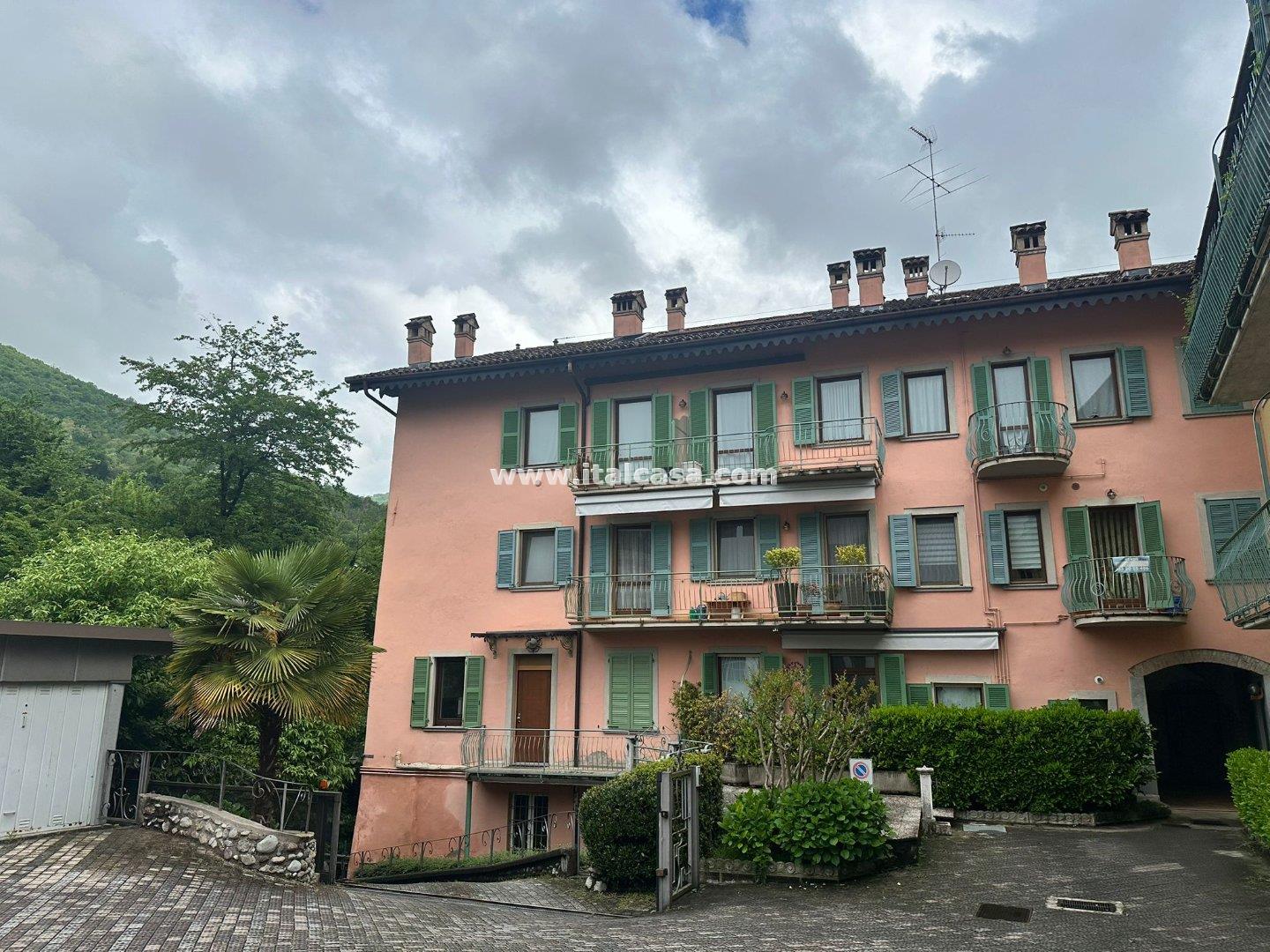 Appartamento in vendita a Alzano Lombardo