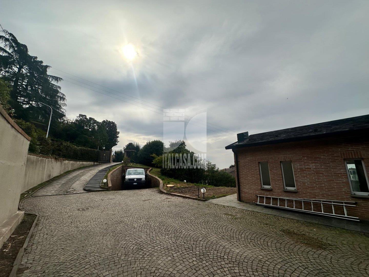 Villa Unifamiliare in vendita a Alzano Lombardo