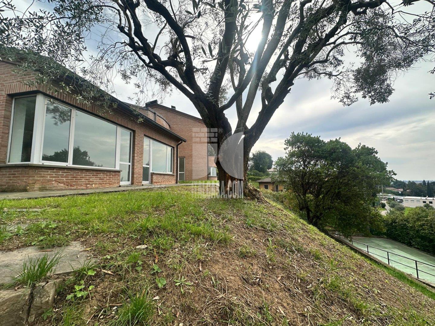 Villa Unifamiliare in vendita a Alzano Lombardo