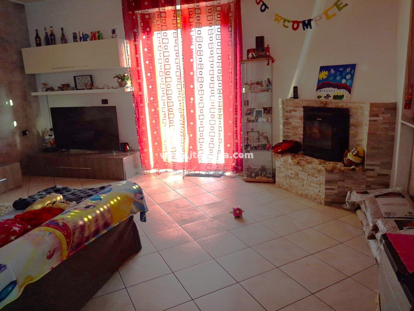 Appartamento in vendita a Cene