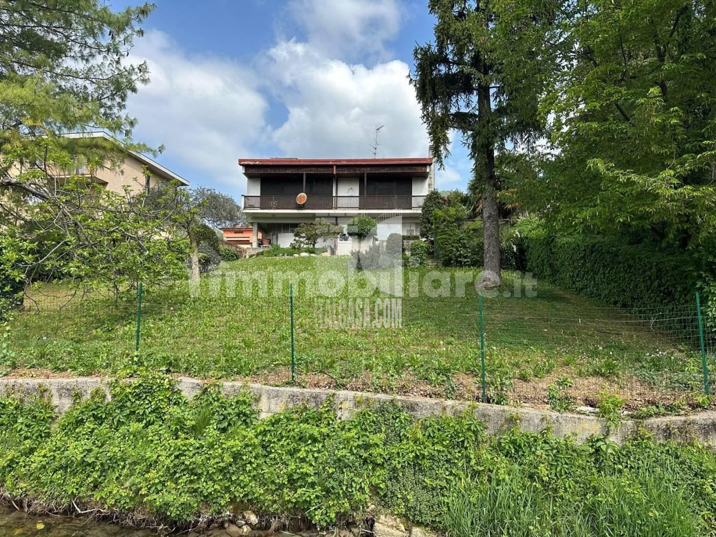 Villa Unifamiliare in vendita a Nembro