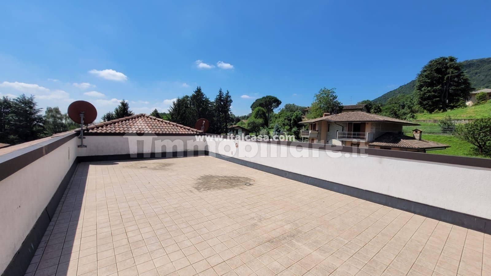 Appartamento in vendita a Alzano Lombardo