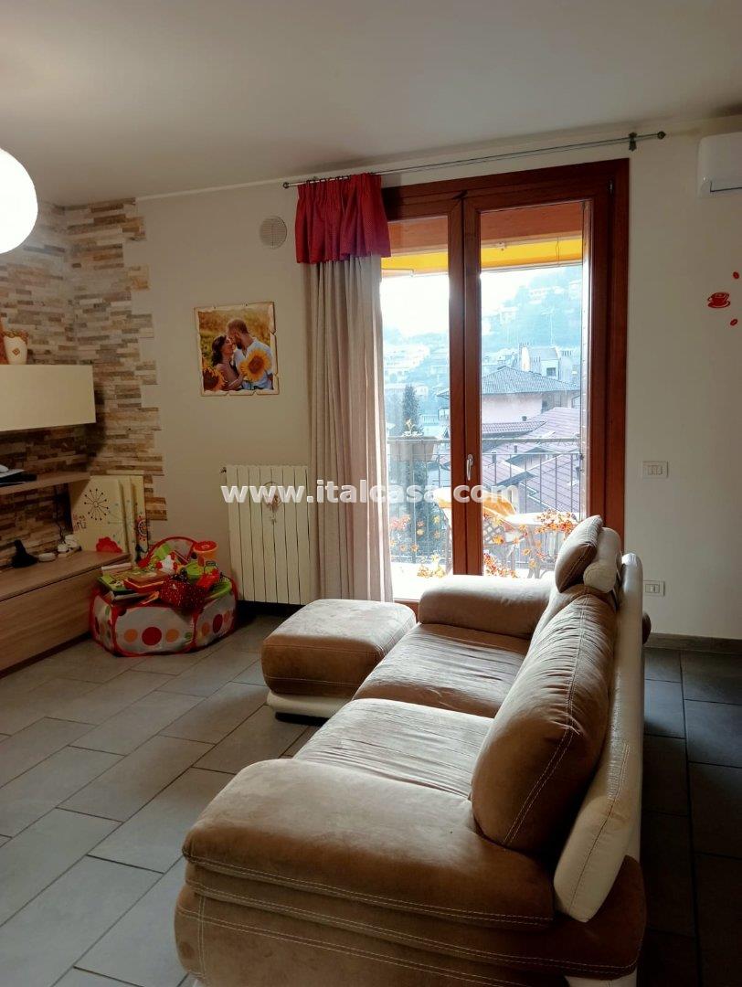 Appartamento in vendita a Alzano Lombardo